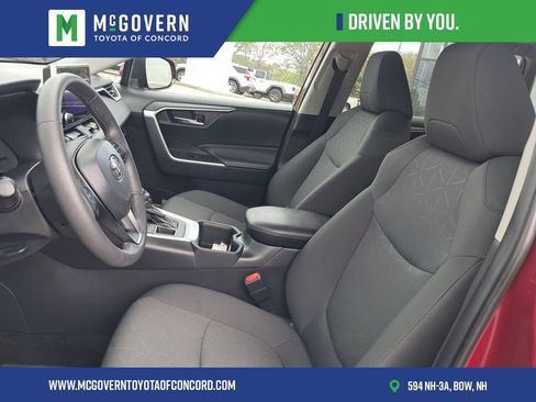 Used 2024 Toyota RAV4 XLE w/ Convenience Package AWD/4WD image 14