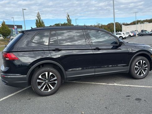 Used 2022 Volkswagen Tiguan S image 4