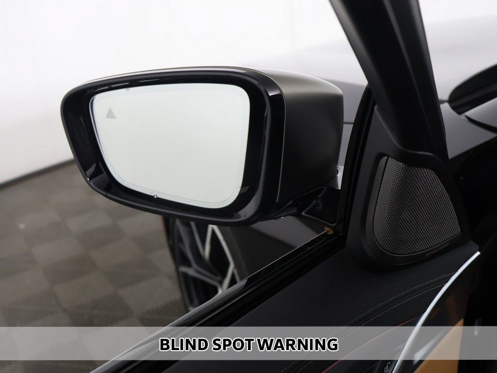 Used 2023 BMW M550i xDrive w/ Executive Package AWD/4WD image 8