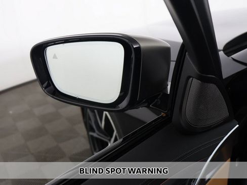 Used 2023 BMW M550i xDrive w/ Executive Package AWD/4WD image 8
