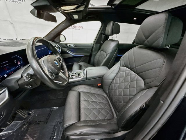 Used 2026 BMW X7 xDrive40i w/ M Sport Package AWD/4WD image 33