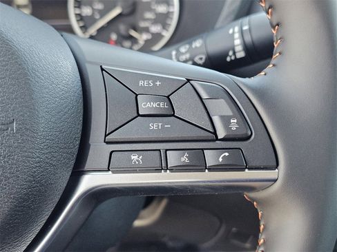 New 2025 Nissan Sentra SR image 19