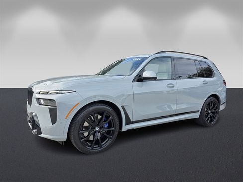 Certified 2024 BMW X7 xDrive40i w/ M Sport Package image 8