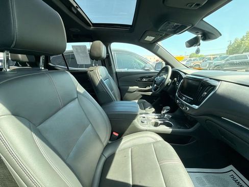 Used 2023 Chevrolet Traverse RS AWD/4WD image 11