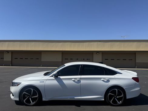 Used 2022 Honda Accord Sport image 4