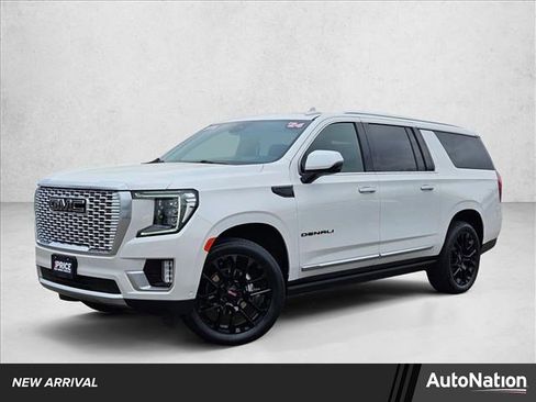 Used 2024 GMC Yukon XL Denali w/ Advanced Technology Package image 1