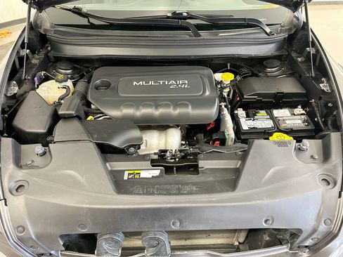 Used 2018 Jeep Cherokee Limited AWD/4WD image 34