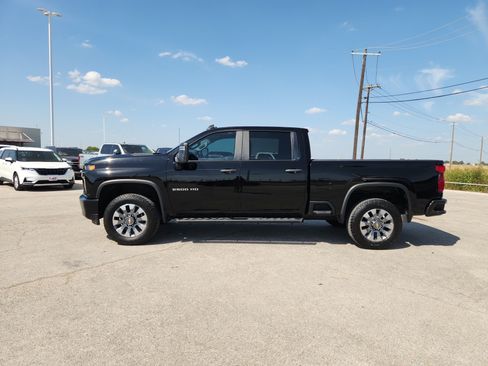 Used 2023 Chevrolet Silverado 2500 Custom w/ Custom Value Package AWD/4WD image 4