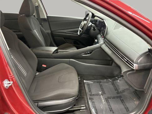 Used 2023 Hyundai Elantra SEL w/ Convenience Package image 23