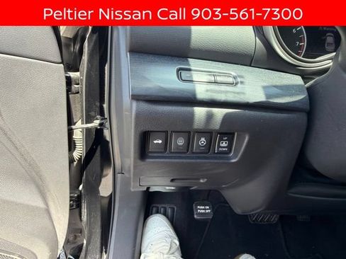 Certified 2023 Nissan Maxima Platinum w/ Sport Mat Group FWD image 12