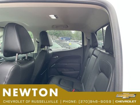 Used 2017 Chevrolet Colorado LT w/ Luxury Package, Chrome AWD/4WD image 11