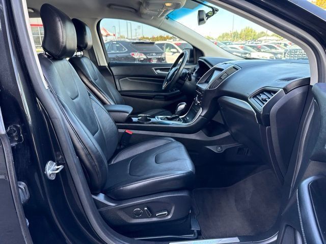 Used 2015 Ford Edge Titanium AWD/4WD image 13