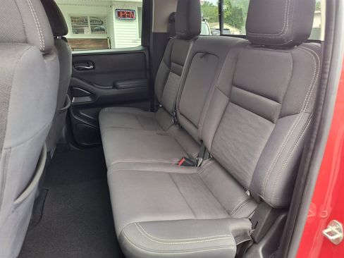 Used 2022 Nissan Frontier SV AWD/4WD image 28