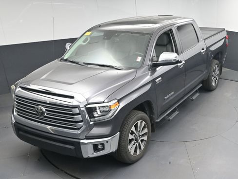 Used 2019 Toyota Tundra Limited w/ Limited Premium Package image 32