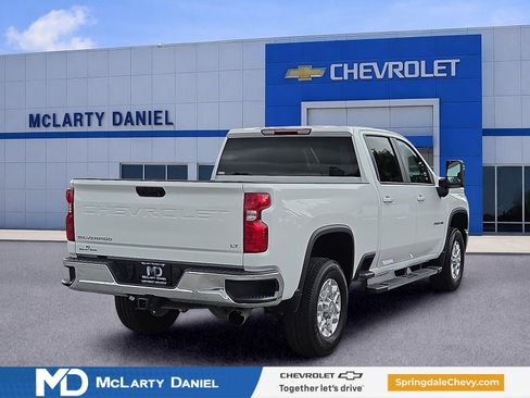Used 2025 Chevrolet Silverado 2500 LT AWD/4WD image 5