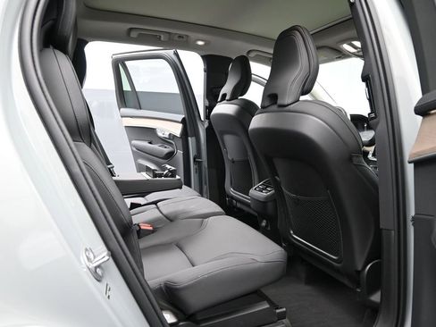 New 2026 Volvo XC90 B5 Plus w/ Protection Package AWD/4WD image 20