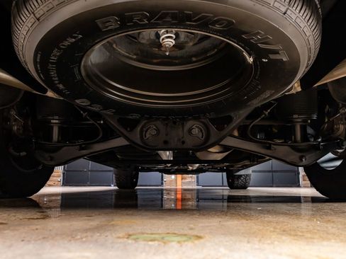 Used 2022 GMC Yukon XL AT4 w/ AT4 Premium Plus Package image 15