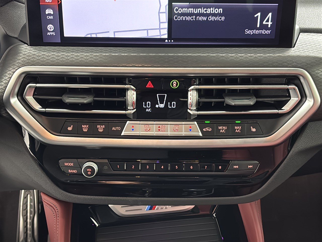 Certified 2025 BMW X4 M40i w/ Premium Package AWD/4WD image 22