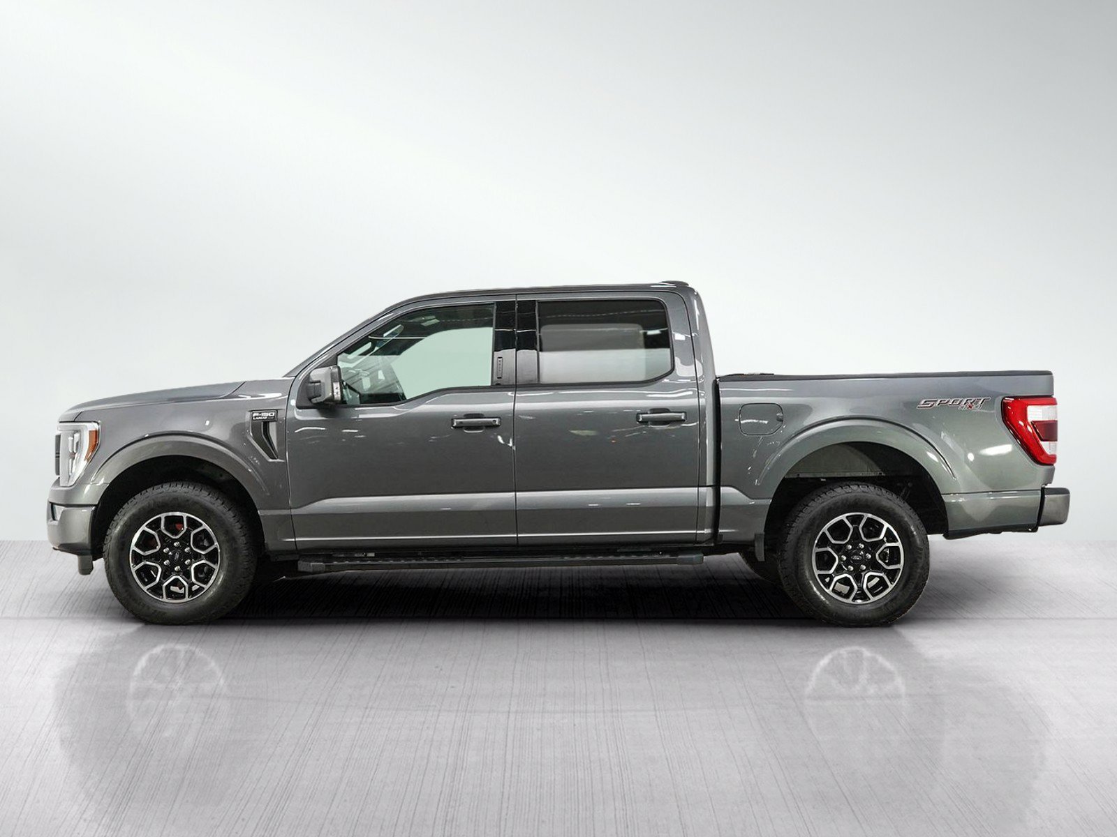 Used 2021 Ford F150 Lariat w/ Equipment Group 502A High AWD/4WD image 2