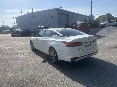 Used 2025 Nissan Altima 2.5 SL AWD/4WD image 7