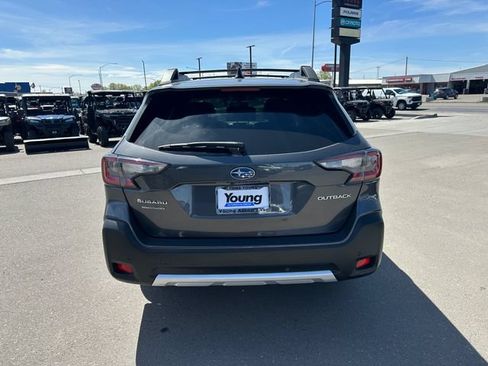 Used 2023 Subaru Outback Limited AWD/4WD image 5