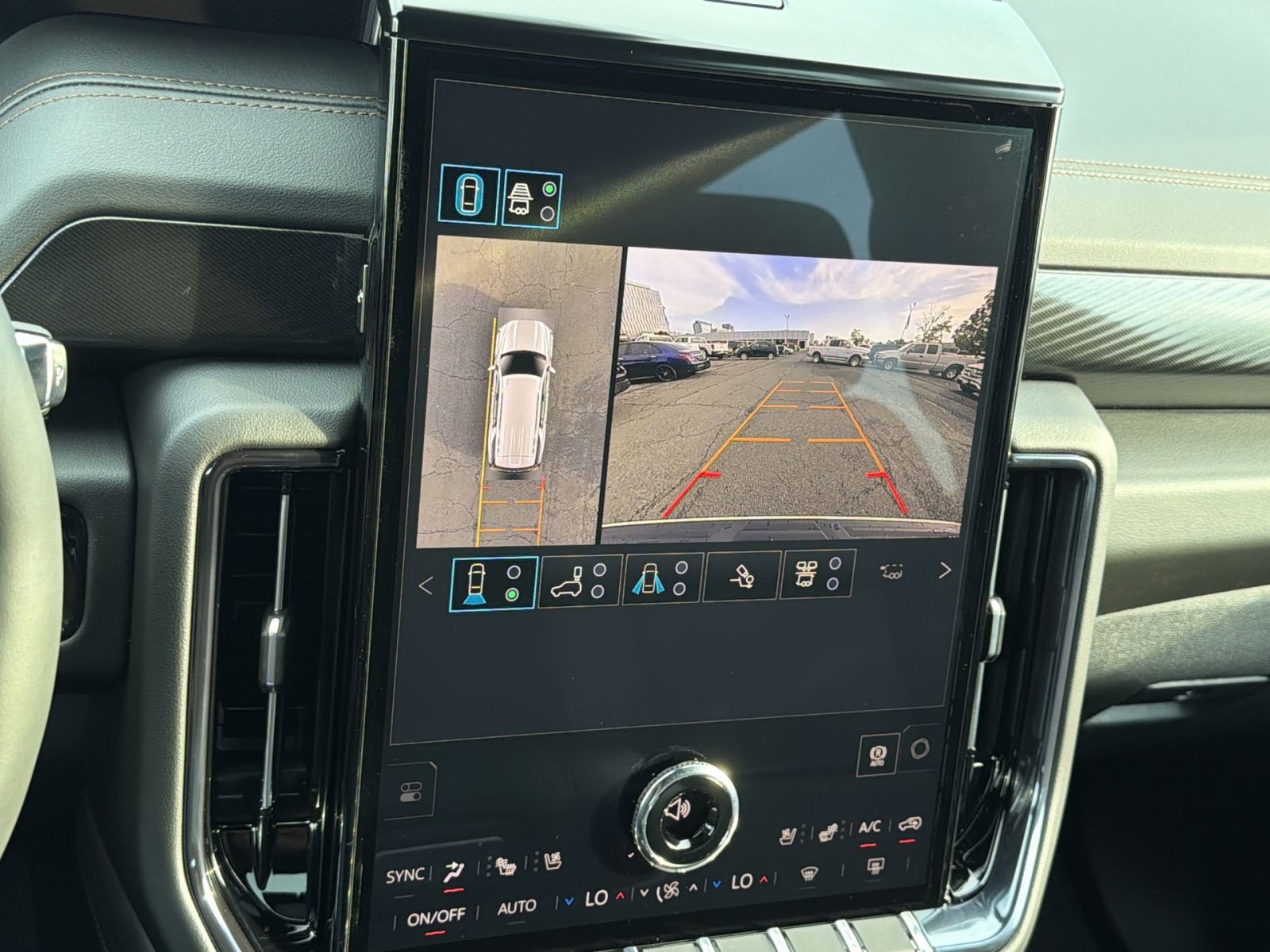 New 2026 GMC Yukon AT4 w/ AT4 Premium Plus Package AWD/4WD image 19