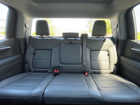 Used 2024 GMC Sierra 1500 SLT AWD/4WD image 30
