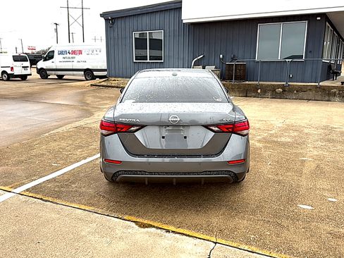 Used 2024 Nissan Sentra SV image 5