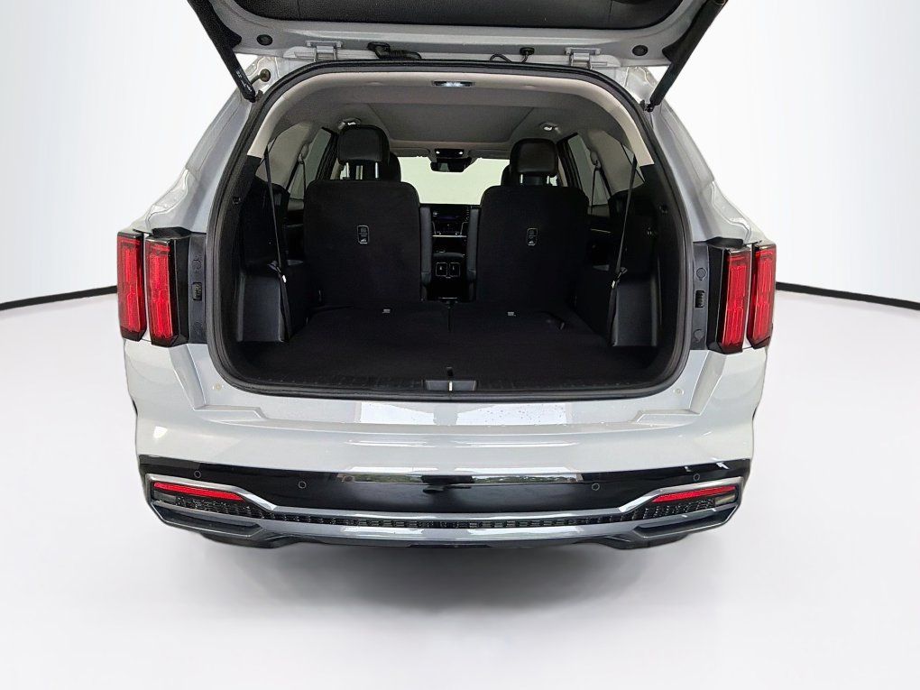 Used 2023 Kia Sorento SX AWD/4WD image 26