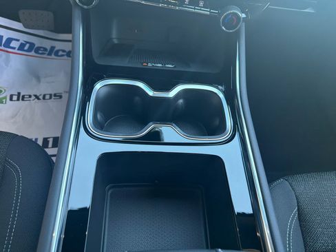 New 2026 Chevrolet Traverse LT w/ Sun and Wheel Package FWD image 18