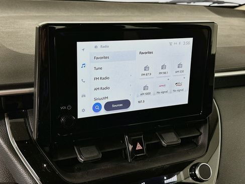 Used 2025 Toyota Corolla LE FWD image 19