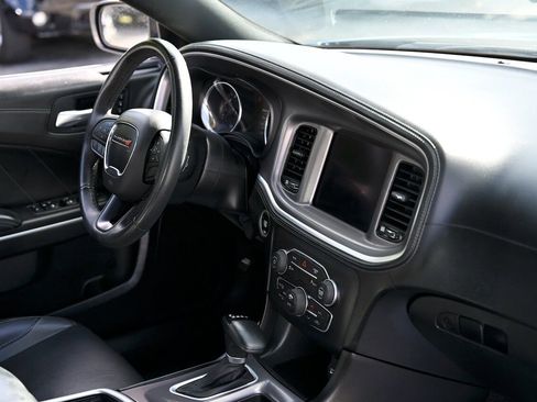 Used 2022 Dodge Charger SXT w/ Plus Group image 17
