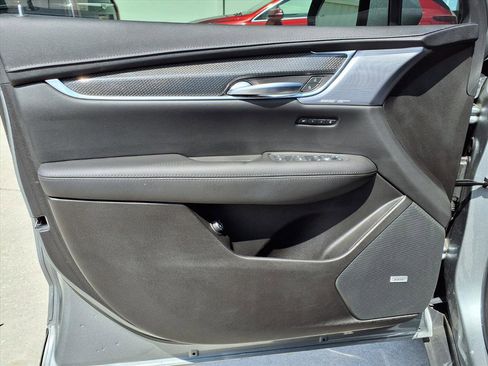 Certified 2023 Cadillac XT5 Sportv AWD/4WD image 18