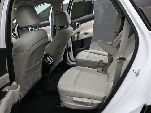 Used 2023 Kia Sorento SX AWD/4WD image 15
