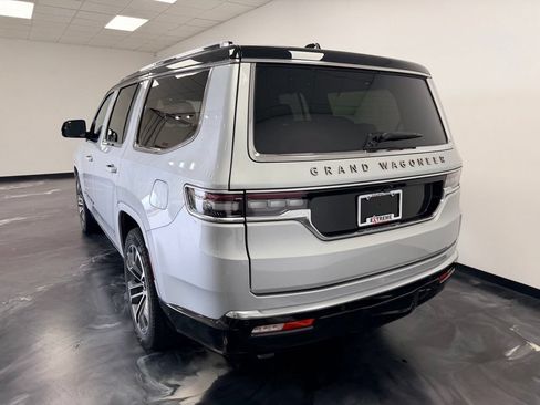 Used 2025 Jeep Grand Wagoneer Series III w/ Rear-Seat Entertainment Group AWD/4WD image 26