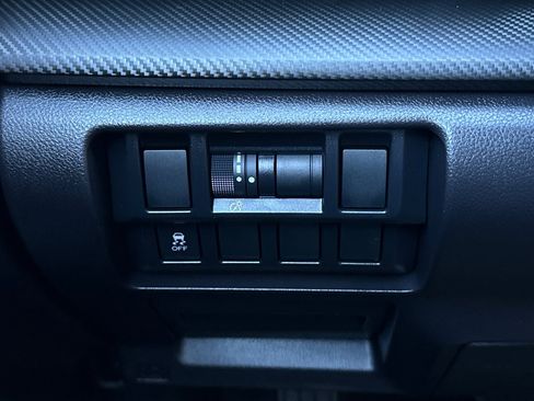 Used 2021 Subaru Impreza 2.0i Premium image 25