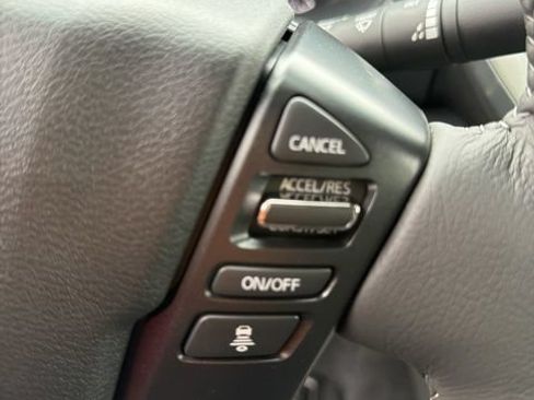 Used 2026 Nissan Frontier SV w/ All-Weather Content Package RWD image 13