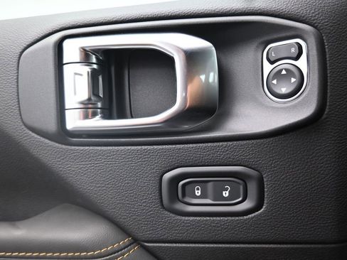 New 2025 Jeep Wrangler Sahara w/ Safety Group image 27