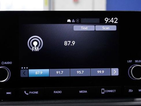 Certified 2024 Honda Accord EX image 29