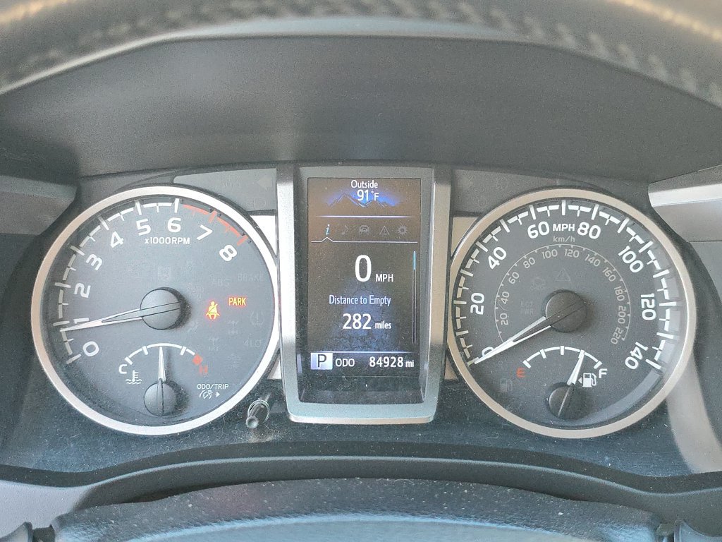 Used 2019 Toyota Tacoma SR5 RWD image 25