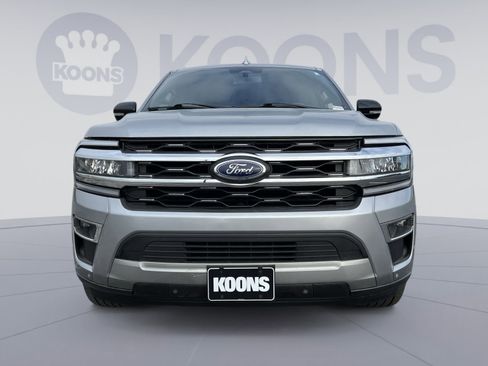Used 2024 Ford Expedition Limited image 11