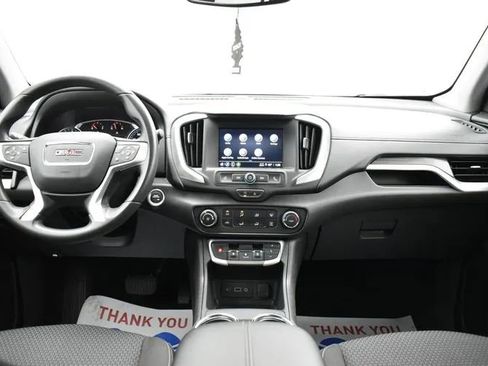 Used 2024 GMC Terrain SLE FWD image 19