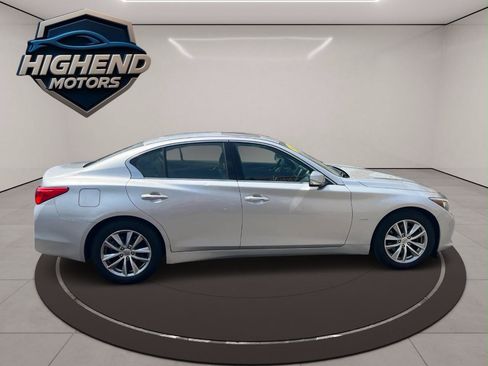 Used 2017 INFINITI Q50 2.0t w/ Moonroof Package AWD/4WD image 8