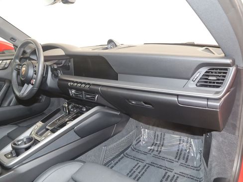 Used 2025 Porsche 911 Carrera RWD image 68