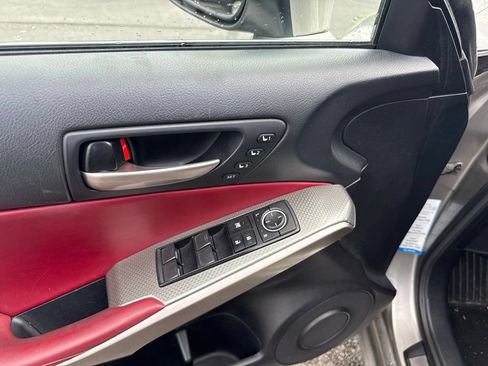 Used 2018 Lexus IS 350 AWD image 8