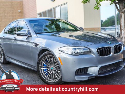 Used 2015 BMW M5 RWD image 1