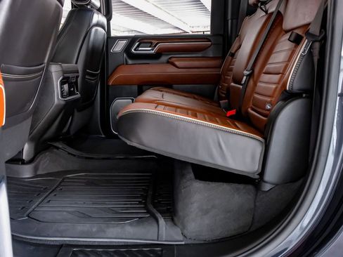 Used 2024 GMC Sierra 2500 Denali Ultimate w/ Max Trailering Package image 33