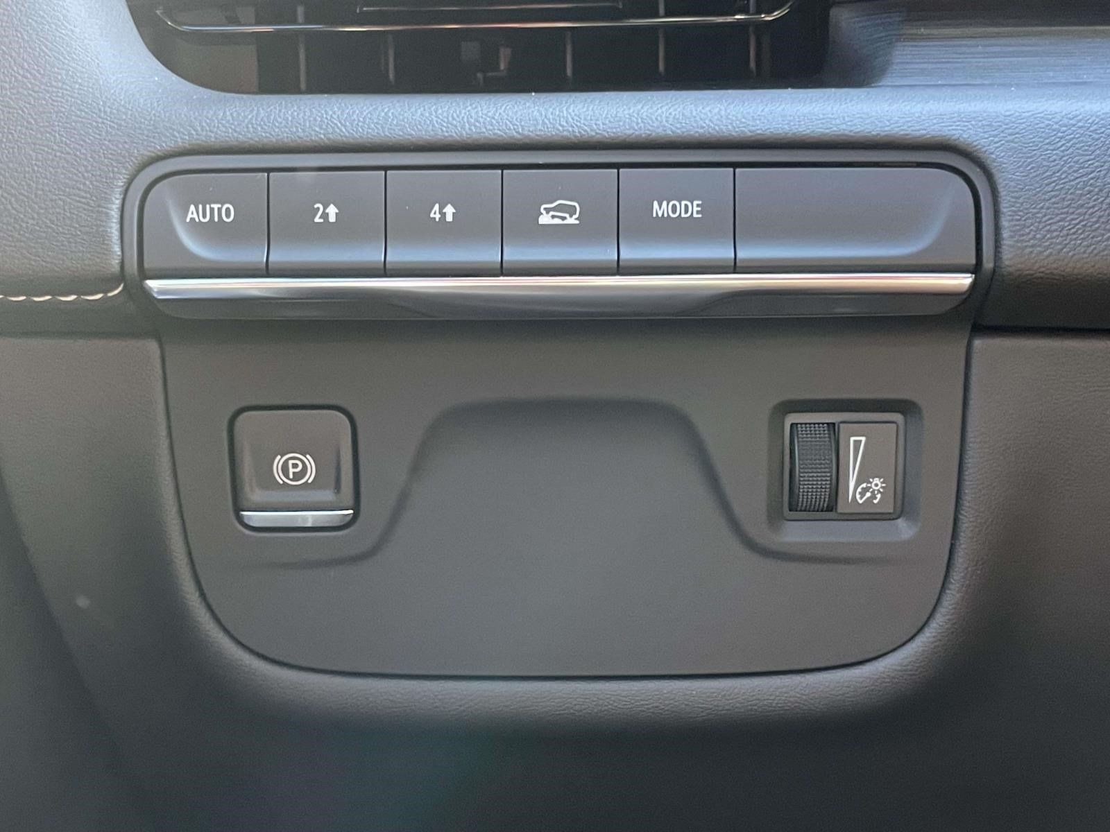 Used 2024 Cadillac Escalade Premium Luxury w/ LPO, Floor Liner Package AWD/4WD image 20