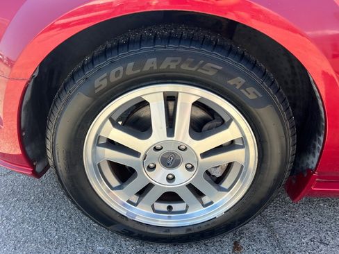 Used 2005 Ford Mustang GT image 30