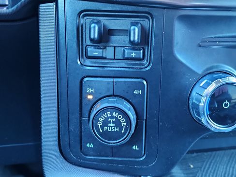 Used 2022 Ford F150 Platinum w/ Equipment Group 701A High image 27